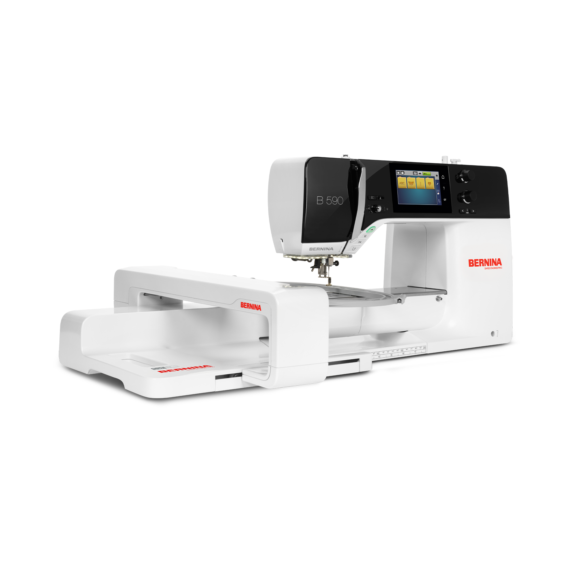 BERNINA B 590 mit angebautem Stickmodul und grossem Freiarm, seitlich schr&auml;g von vorne auf weissem Hintergrund freigestellt dargestellt